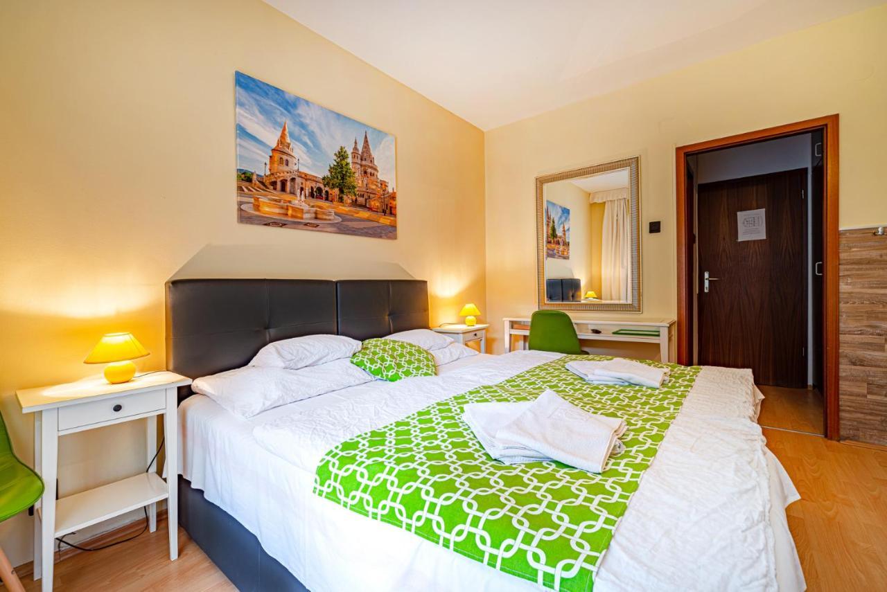 Hotel Bobbio Budapest Eksteriør bilde