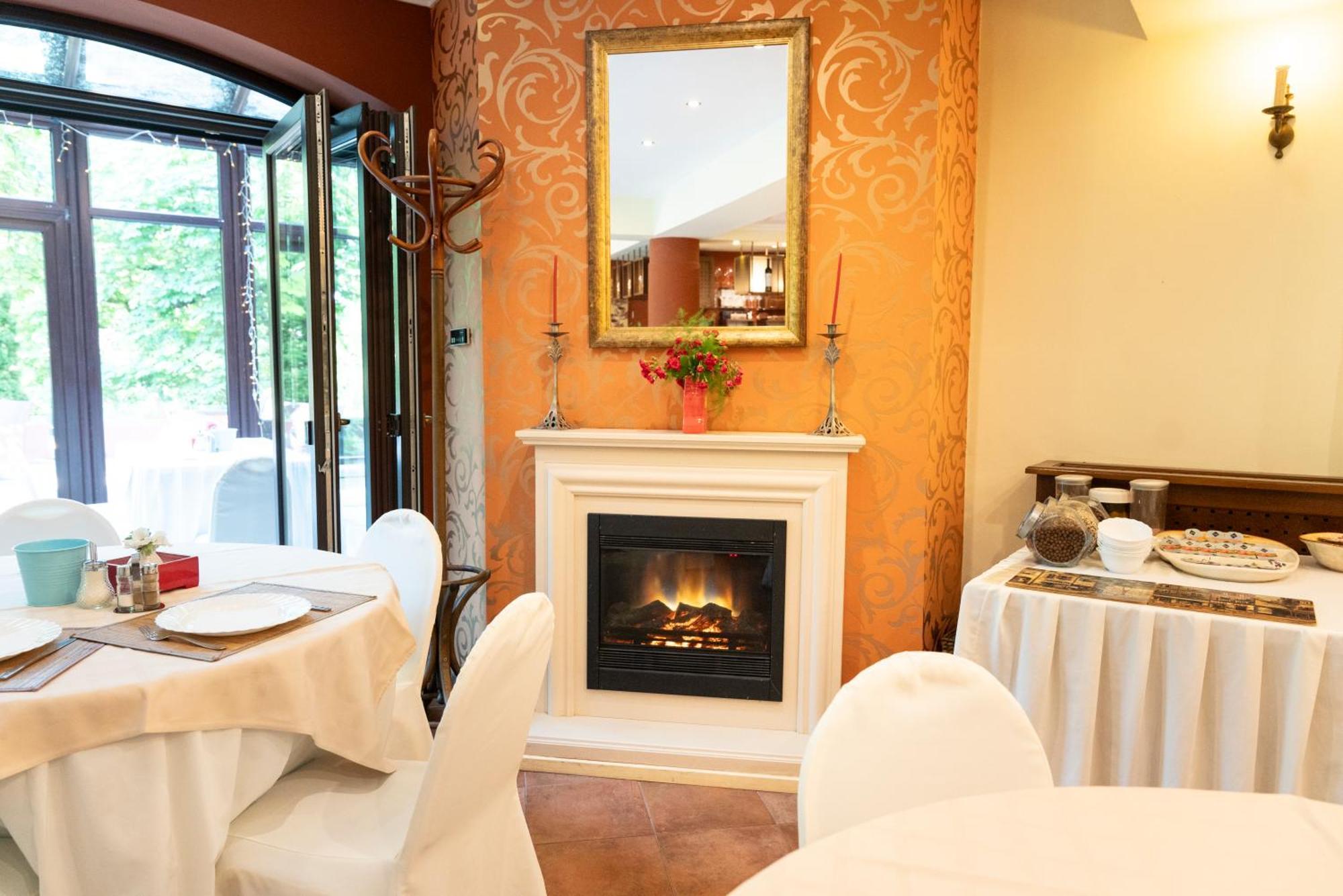 Hotel Bobbio Budapest Eksteriør bilde