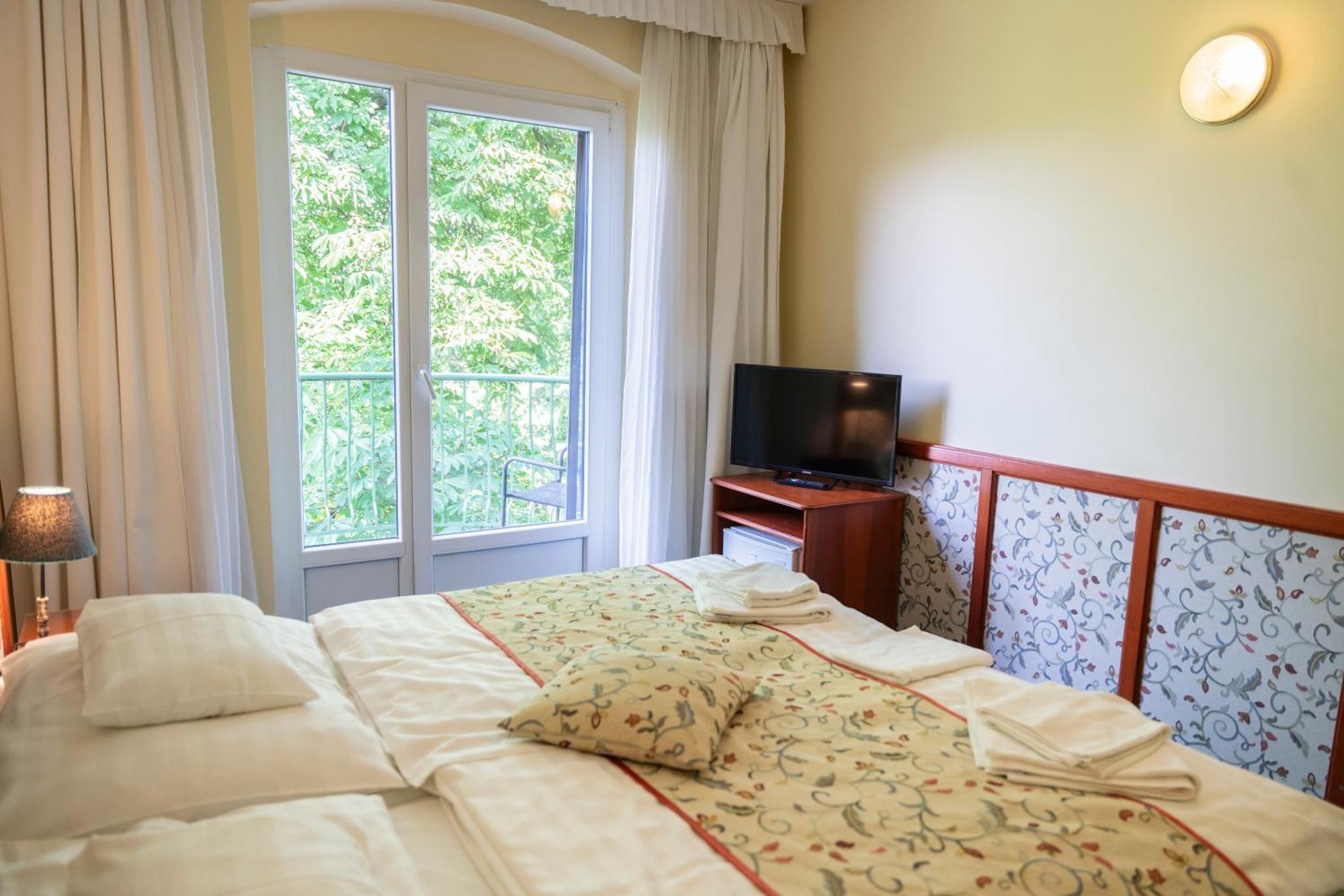 Hotel Bobbio Budapest Eksteriør bilde