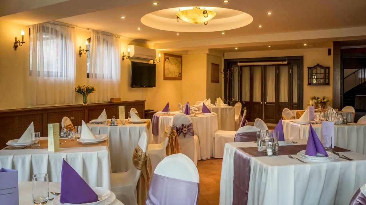 Hotel Bobbio Budapest Eksteriør bilde