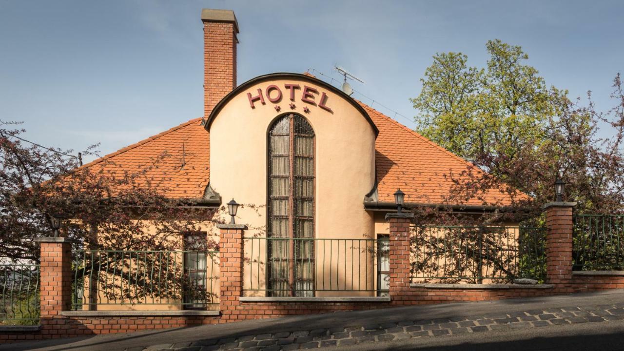 Hotel Bobbio Budapest Eksteriør bilde